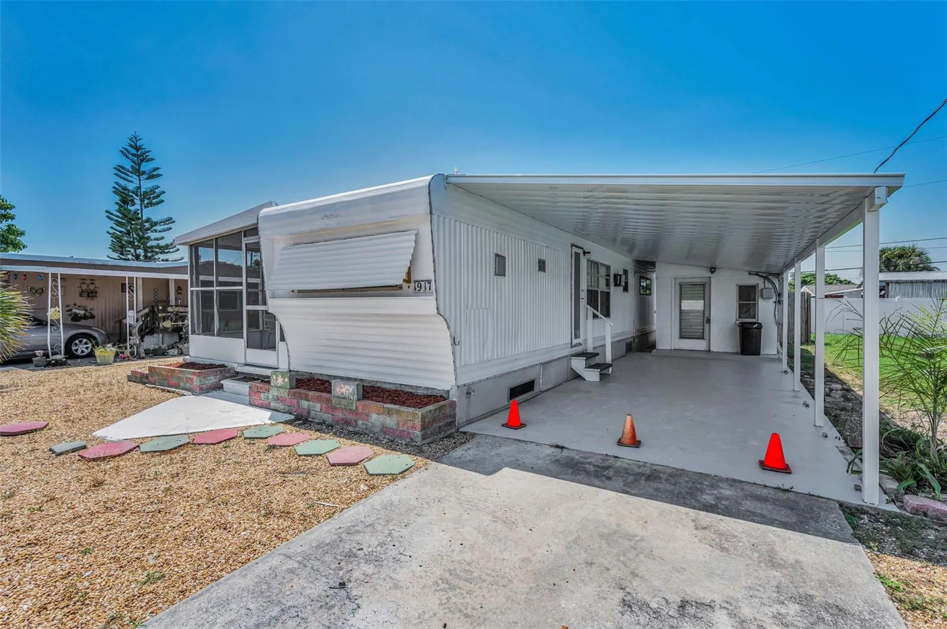 1917 Hess Drive Holiday FL 34691