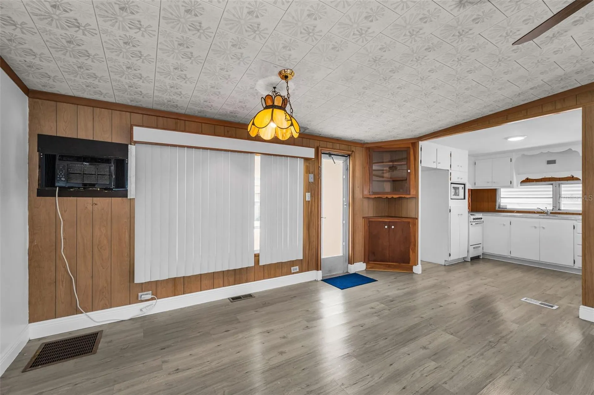 1917 Hess Drive Holiday FL 34691