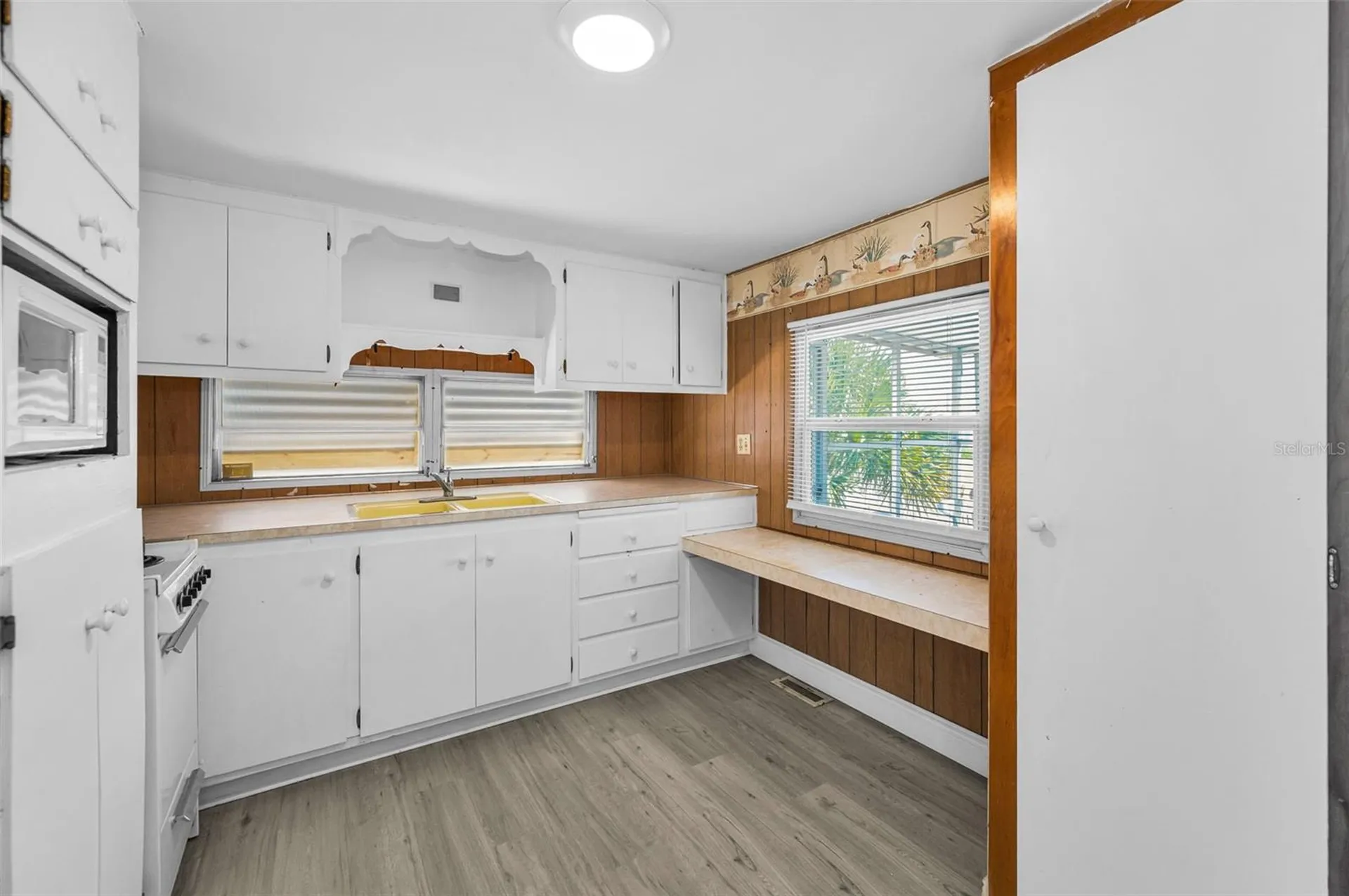 1917 Hess Drive Holiday FL 34691