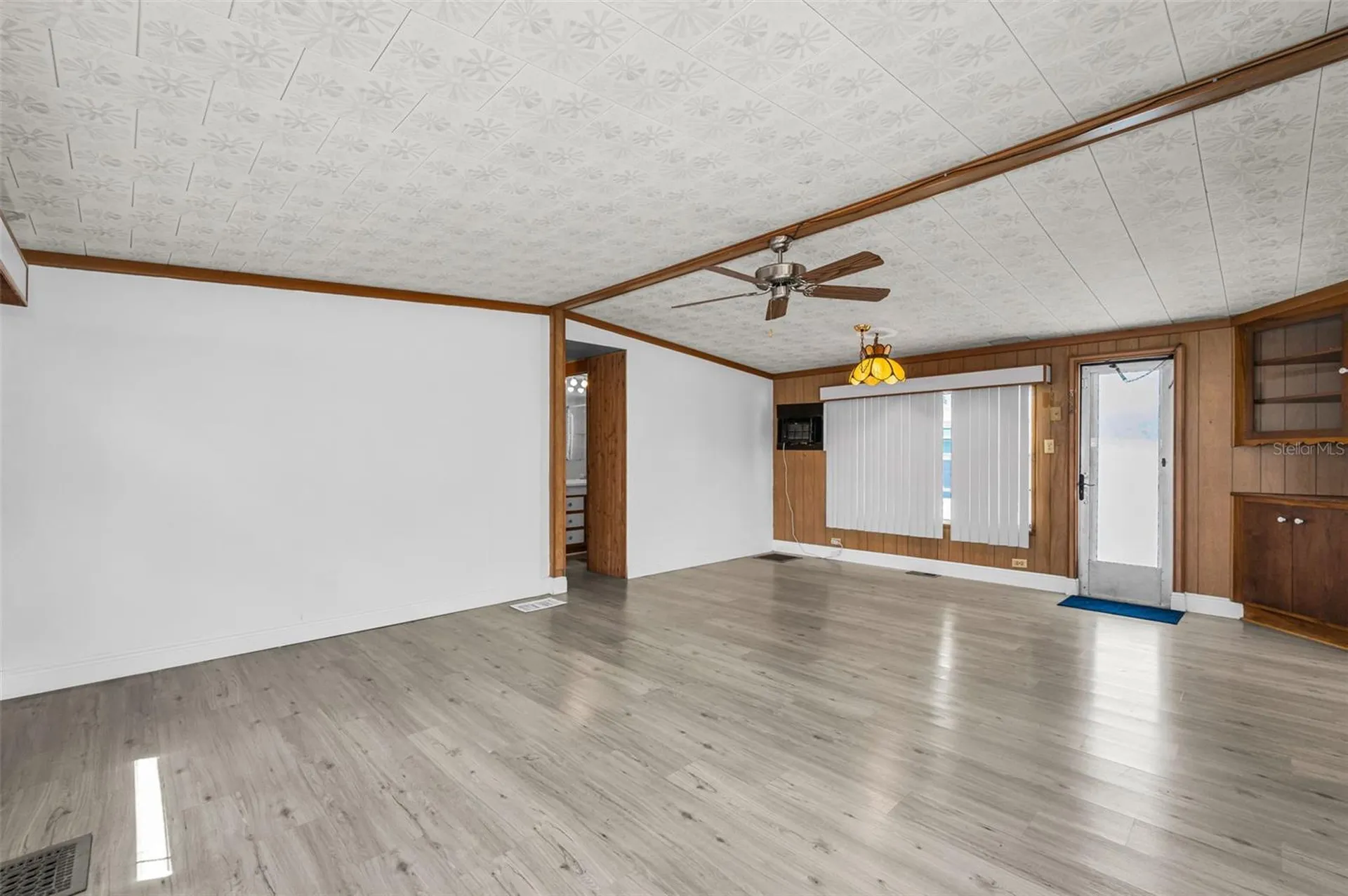 1917 Hess Drive Holiday FL 34691