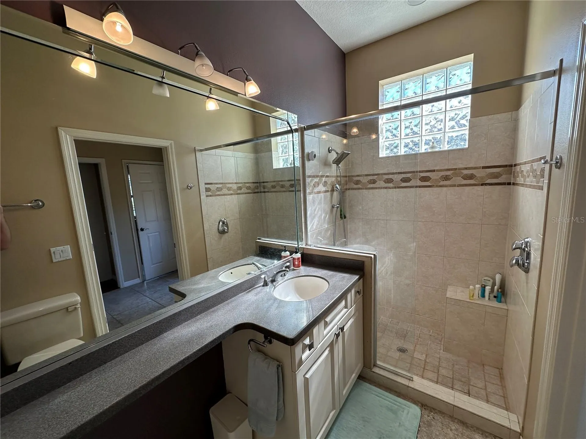 4727 Spinnaker Drive Bradenton FL 34208