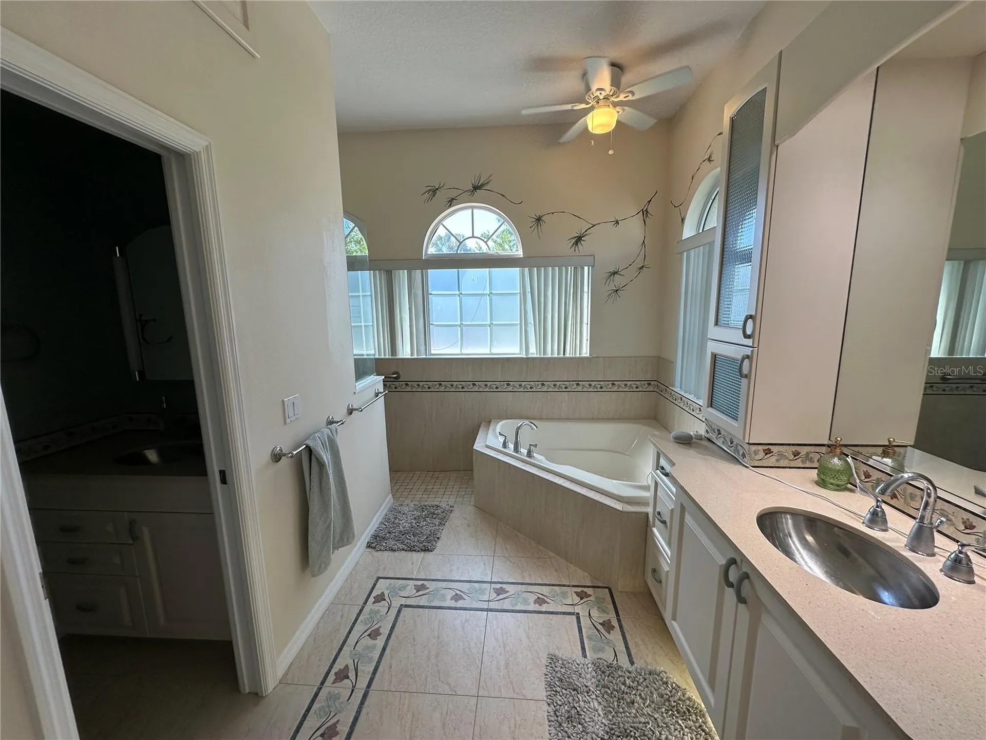 4727 Spinnaker Drive Bradenton FL 34208
