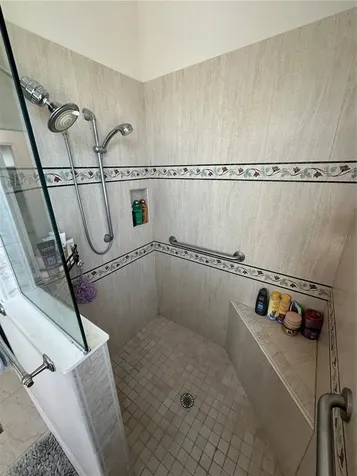 4727 Spinnaker Drive Bradenton FL 34208