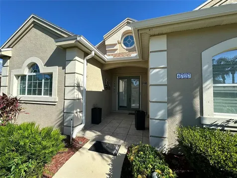 4727 Spinnaker Drive Bradenton FL 34208