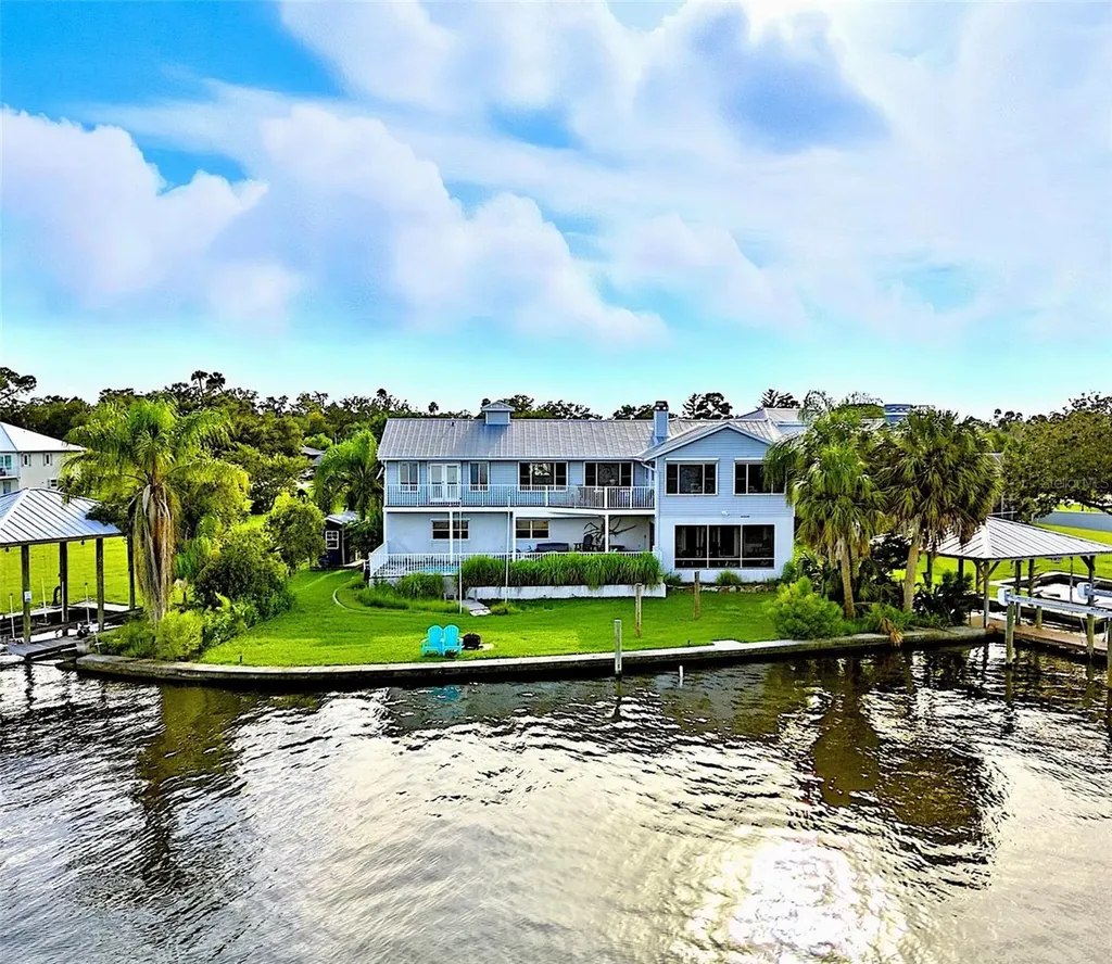2435 N Watersedge Drive Crystal River FL 34429