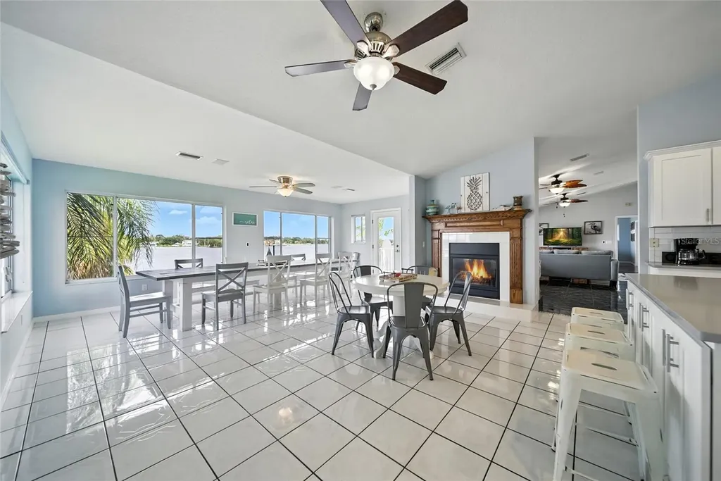 2435 N Watersedge Drive Crystal River FL 34429
