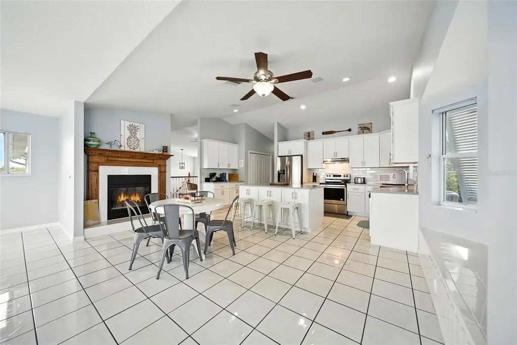 2435 N Watersedge Drive Crystal River FL 34429