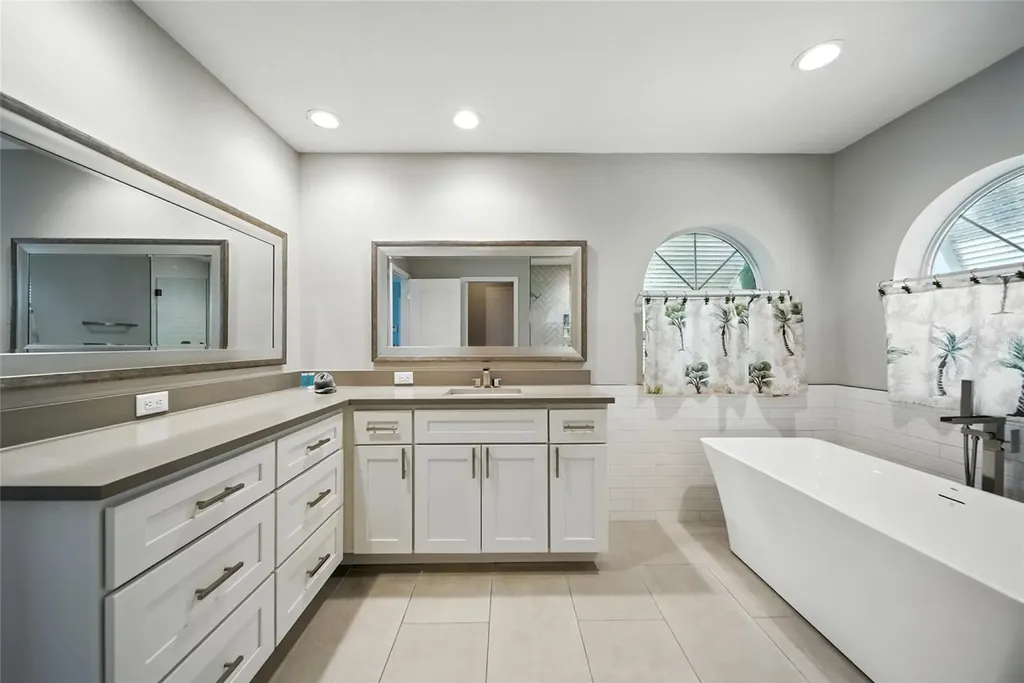 2435 N Watersedge Drive Crystal River FL 34429