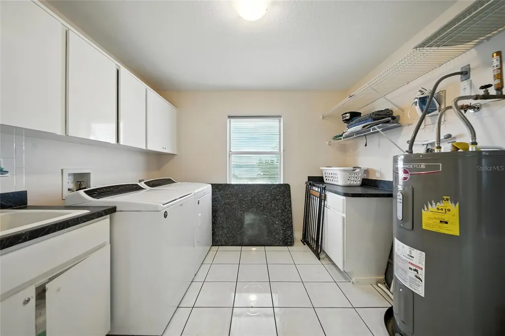 2435 N Watersedge Drive Crystal River FL 34429