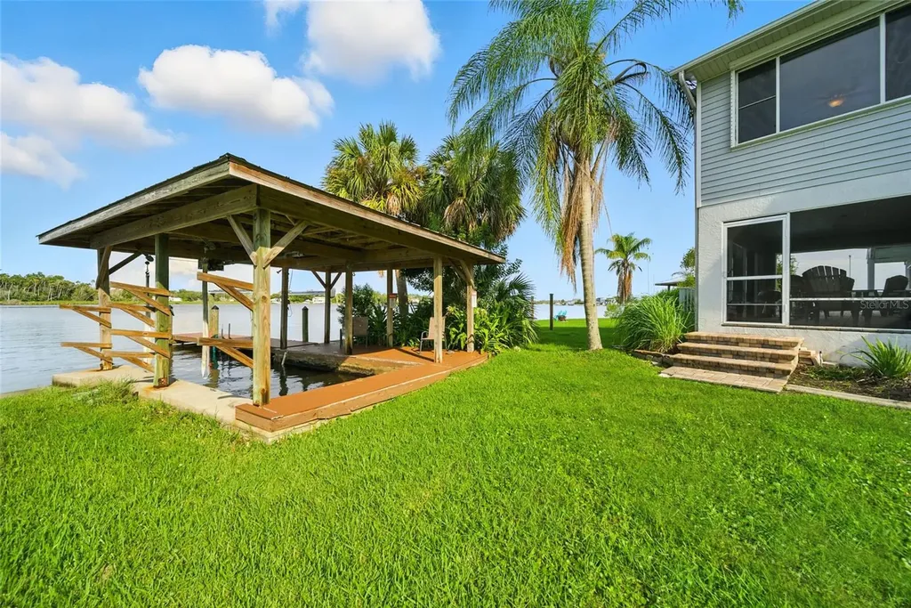 2435 N Watersedge Drive Crystal River FL 34429