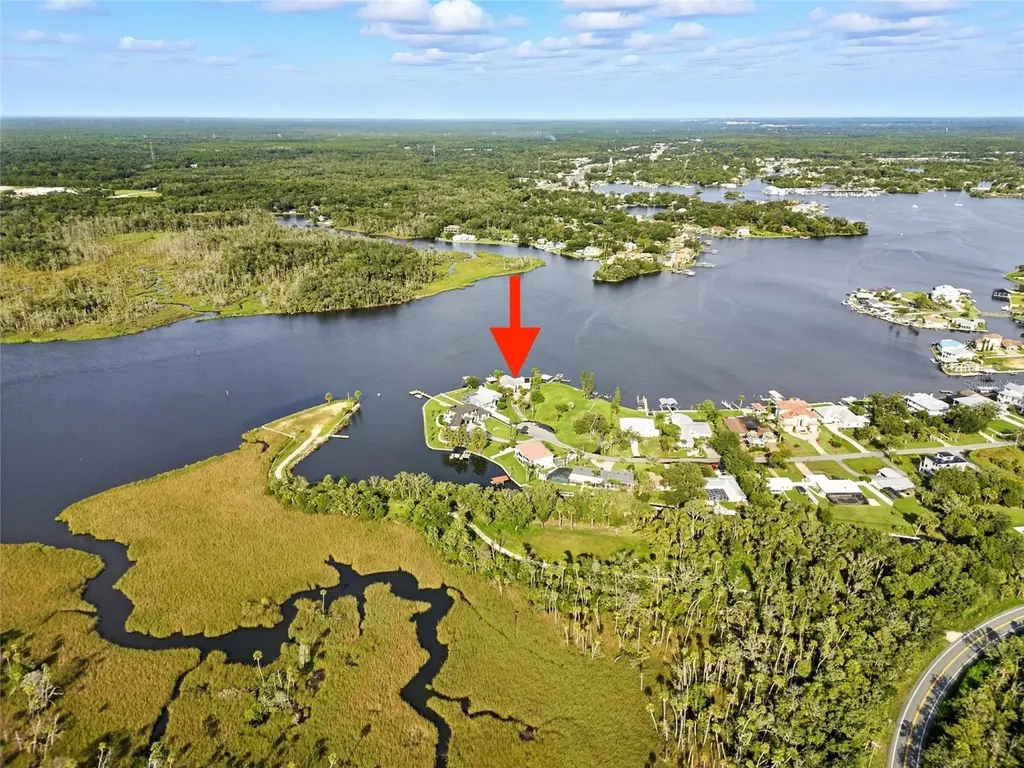 2435 N Watersedge Drive Crystal River FL 34429