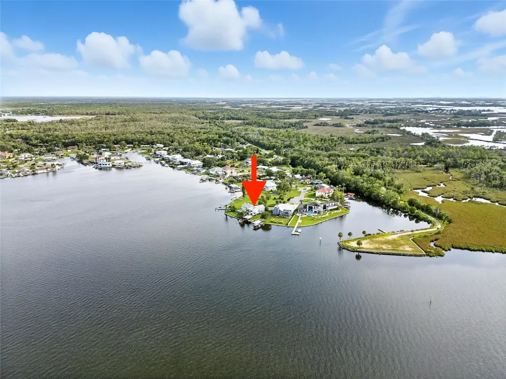 2435 N Watersedge Drive Crystal River FL 34429