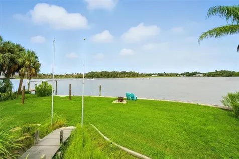 2435 N Watersedge Drive Crystal River FL 34429