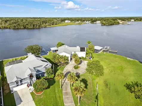 2435 N Watersedge Drive Crystal River FL 34429