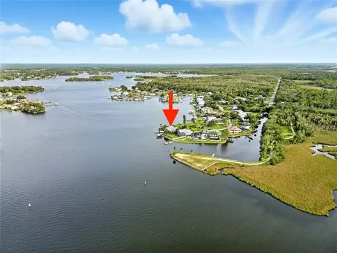 2435 N Watersedge Drive Crystal River FL 34429