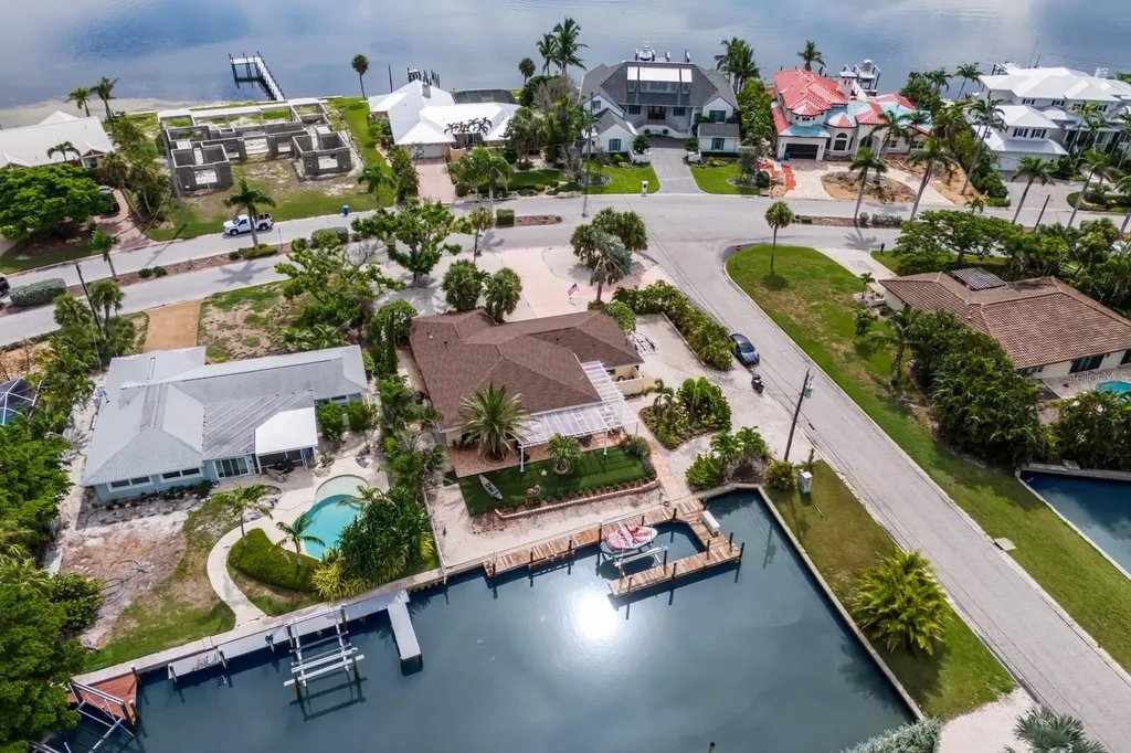 646 Key Royale Drive Holmes Beach FL 34217