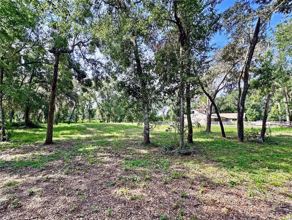 35174 Roth Lane Dade City FL 33525
