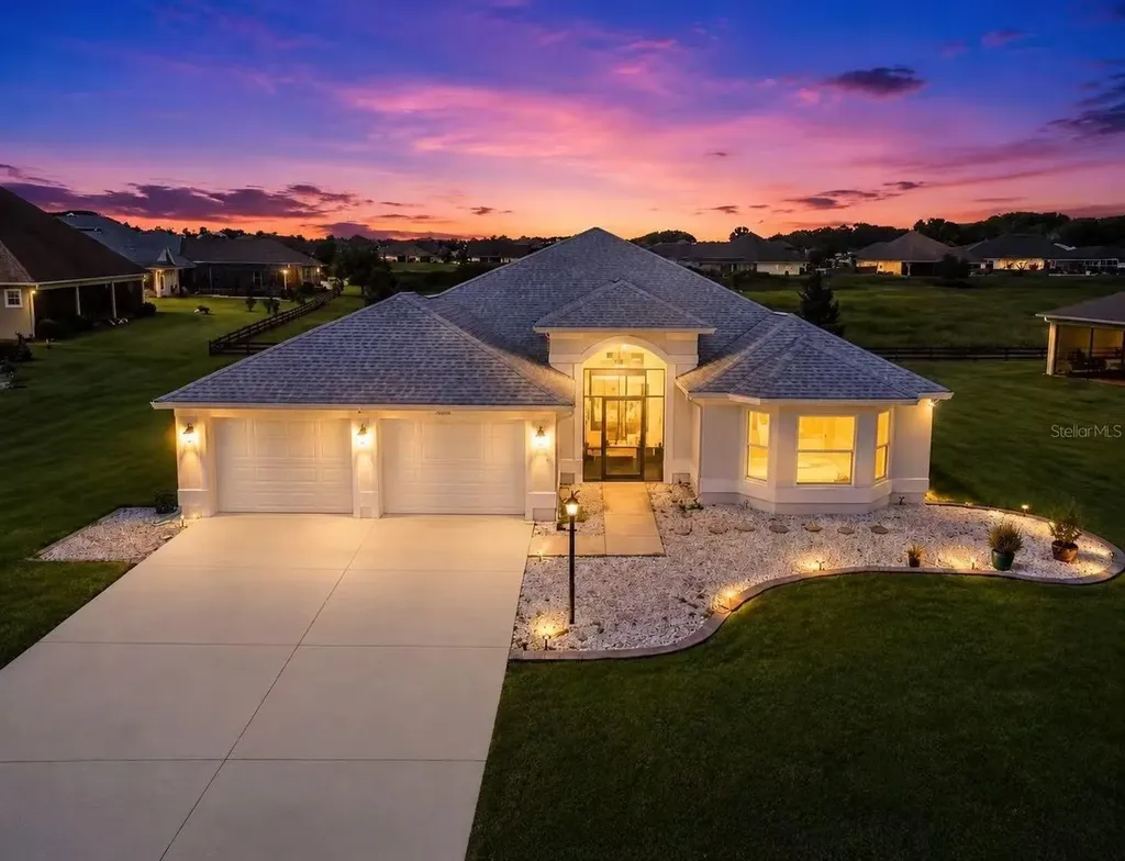 11216 Roz Way Oxford FL 34484