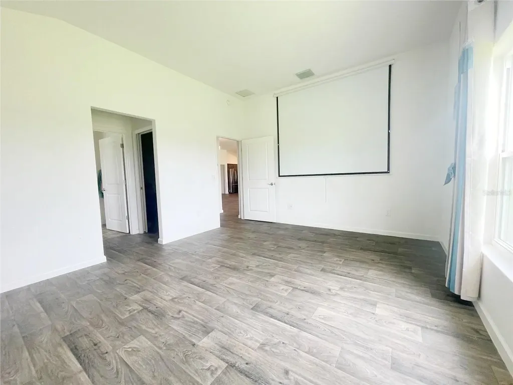 11216 Roz Way Oxford FL 34484