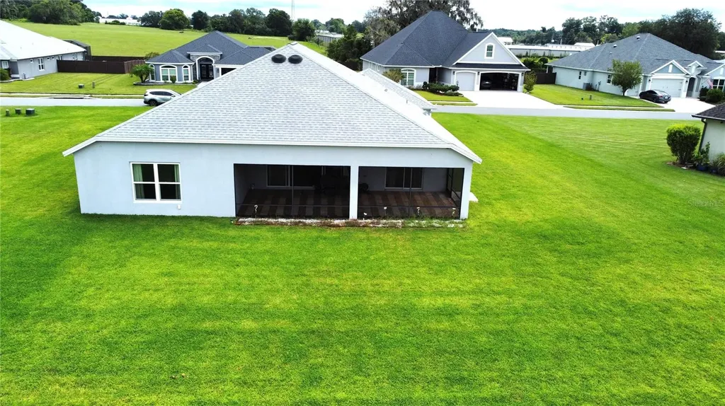 11216 Roz Way Oxford FL 34484