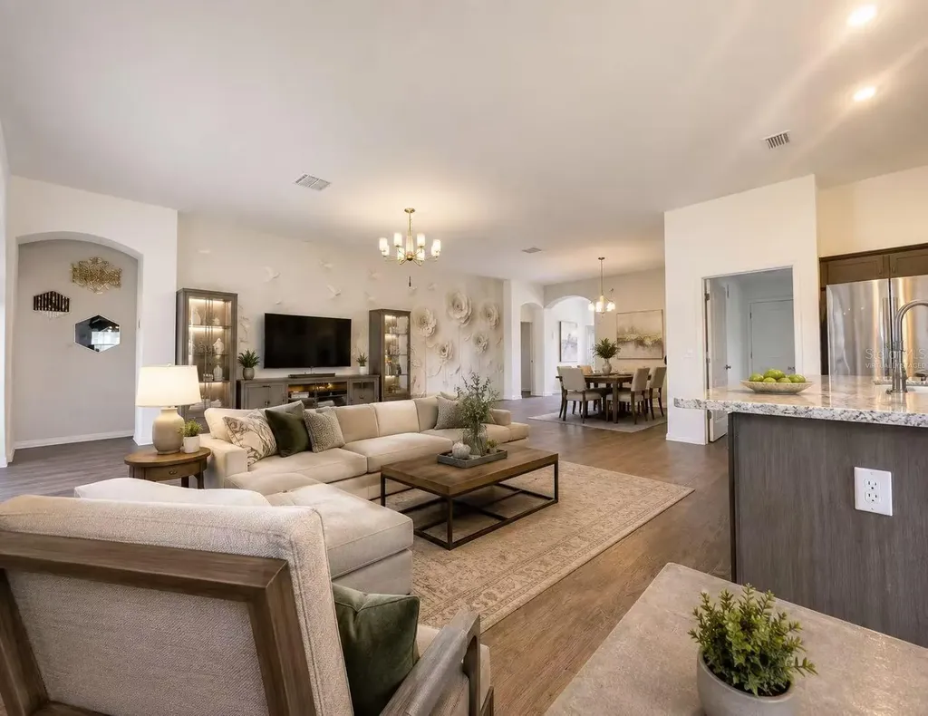11216 Roz Way Oxford FL 34484