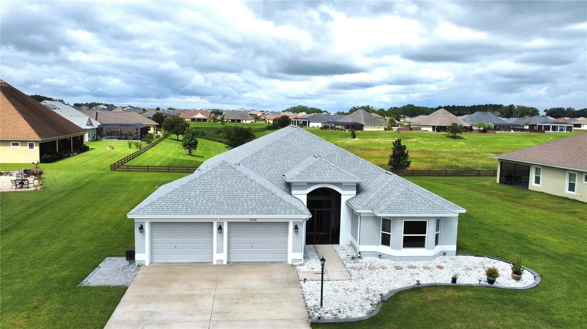 11216 Roz Way Oxford FL 34484