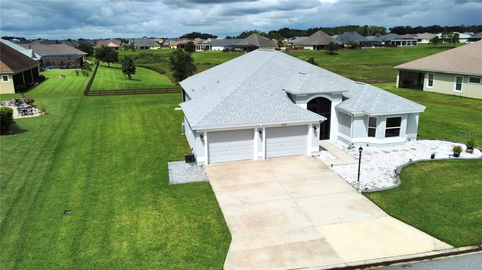11216 Roz Way Oxford FL 34484