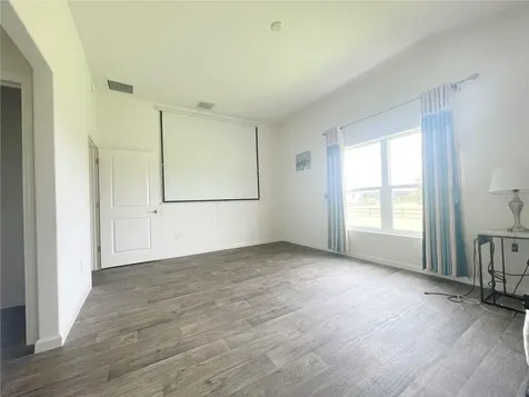 11216 Roz Way Oxford FL 34484