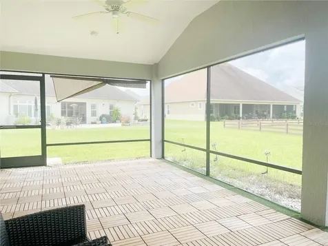 11216 Roz Way Oxford FL 34484