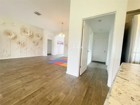 11216 Roz Way Oxford FL 34484