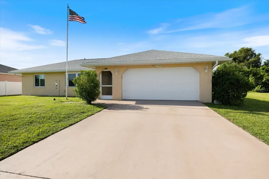 22285 Columbus Avenue Port Charlotte FL 33954