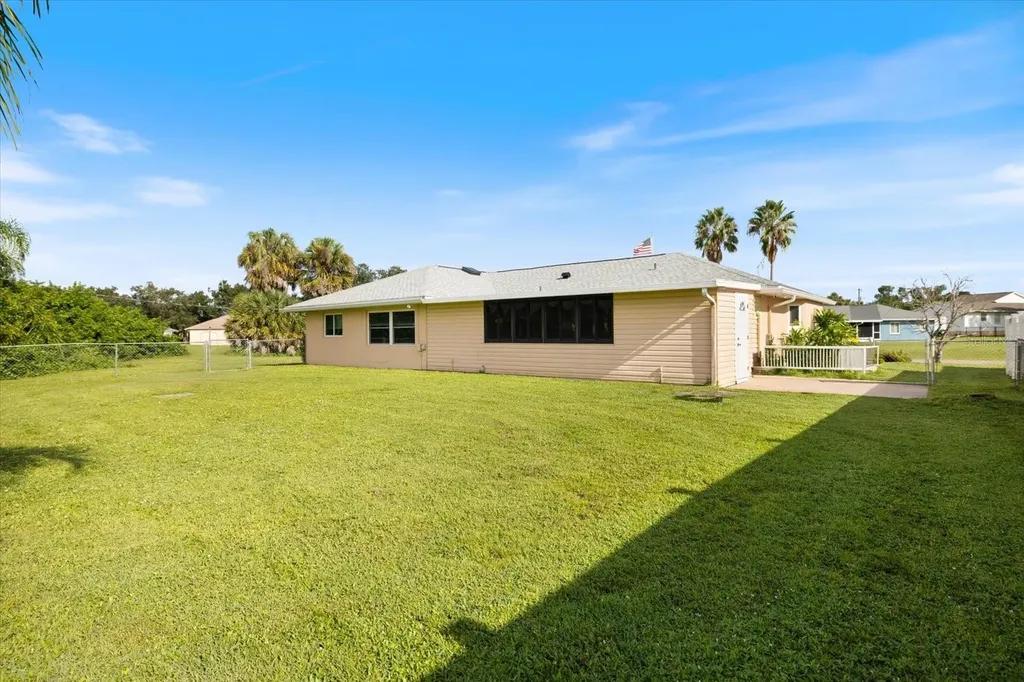 22285 Columbus Avenue Port Charlotte FL 33954