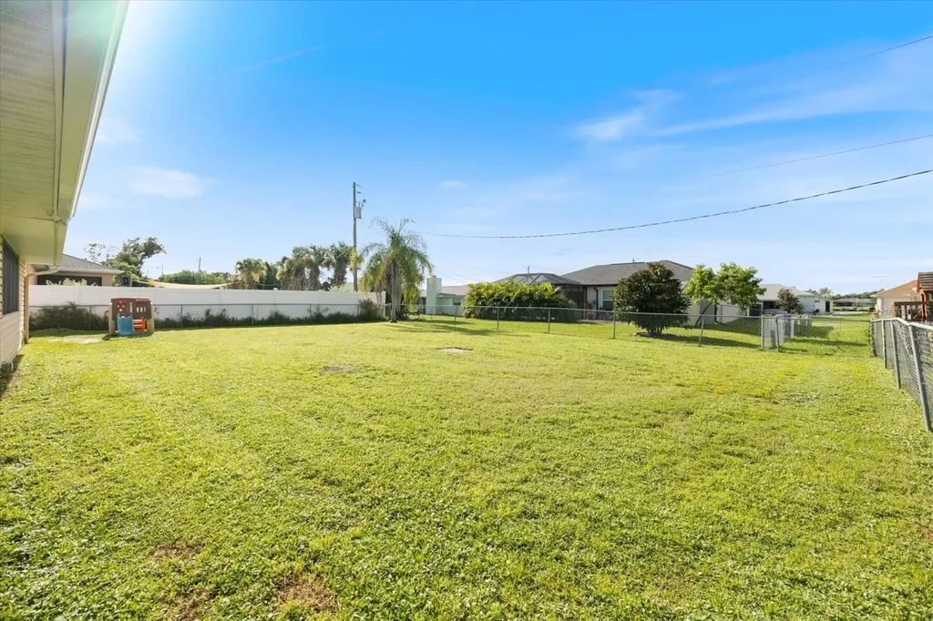 22285 Columbus Avenue Port Charlotte FL 33954