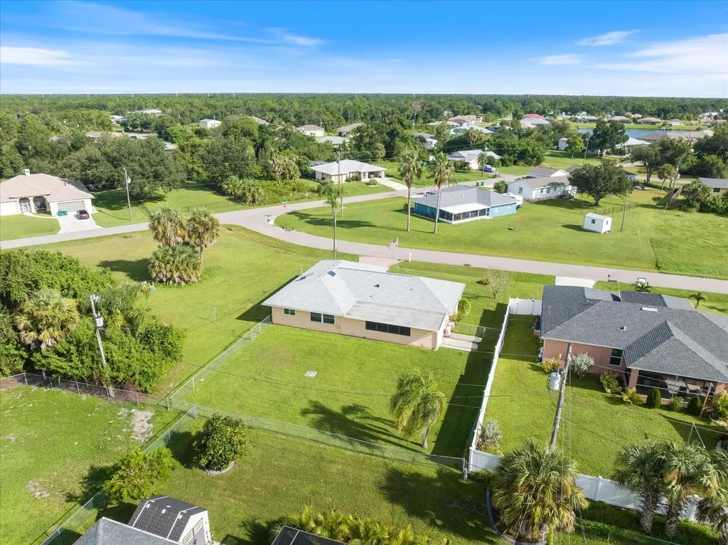 22285 Columbus Avenue Port Charlotte FL 33954