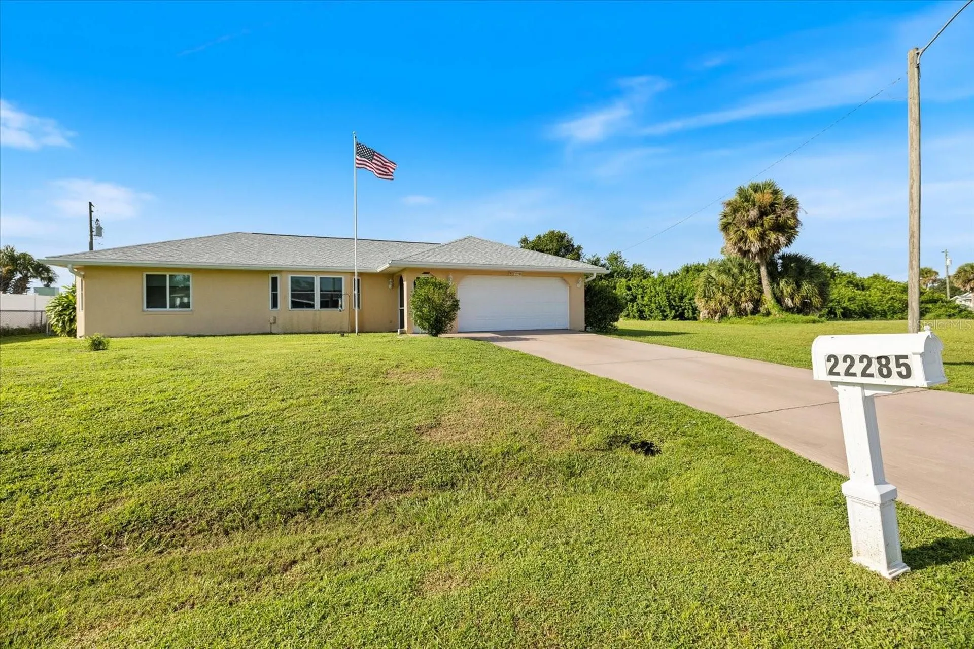 22285 Columbus Avenue Port Charlotte FL 33954