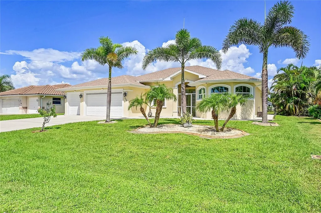 233 Fairway Road Rotonda West FL 33947