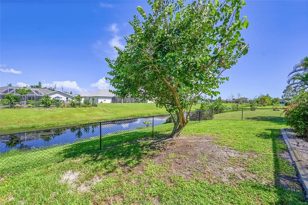 233 Fairway Road Rotonda West FL 33947