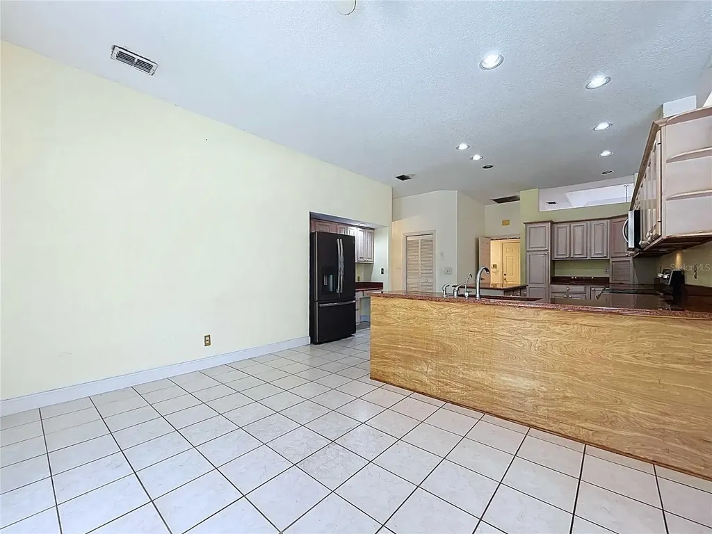 7116 Pebble Beach Lane Seminole FL 33777