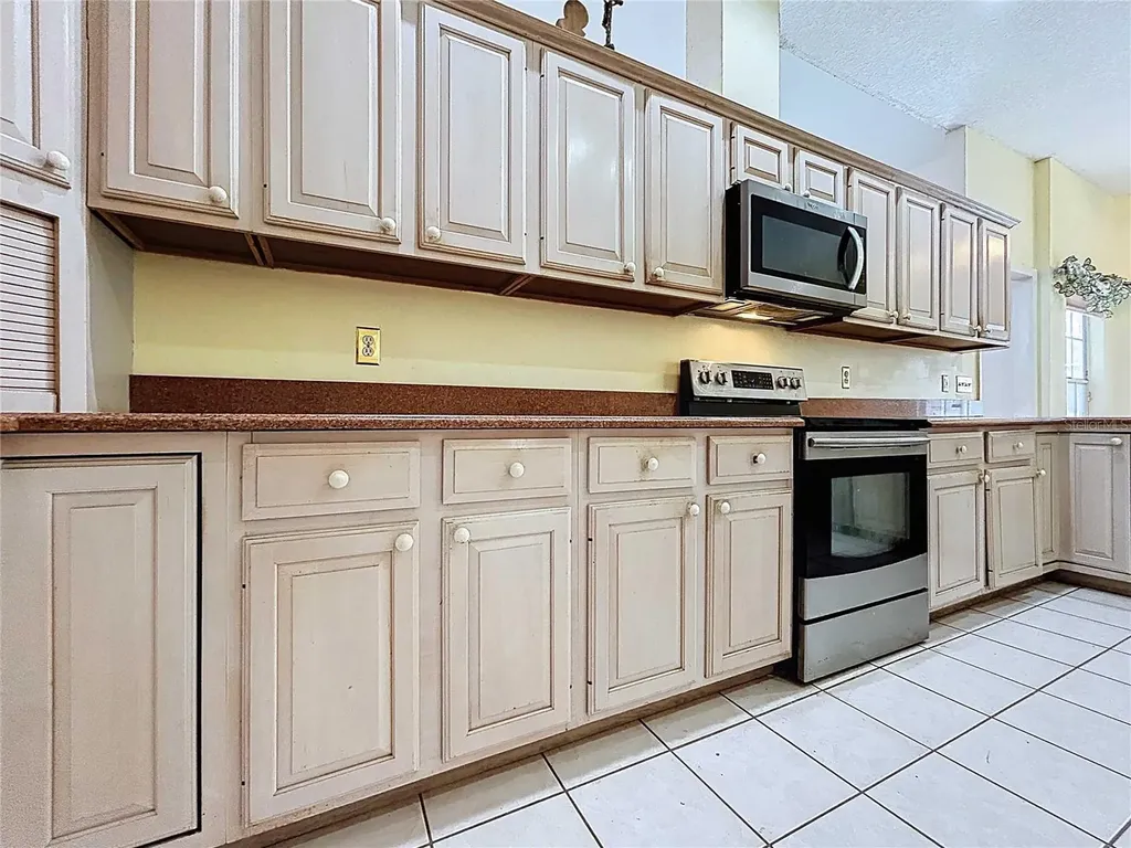 7116 Pebble Beach Lane Seminole FL 33777
