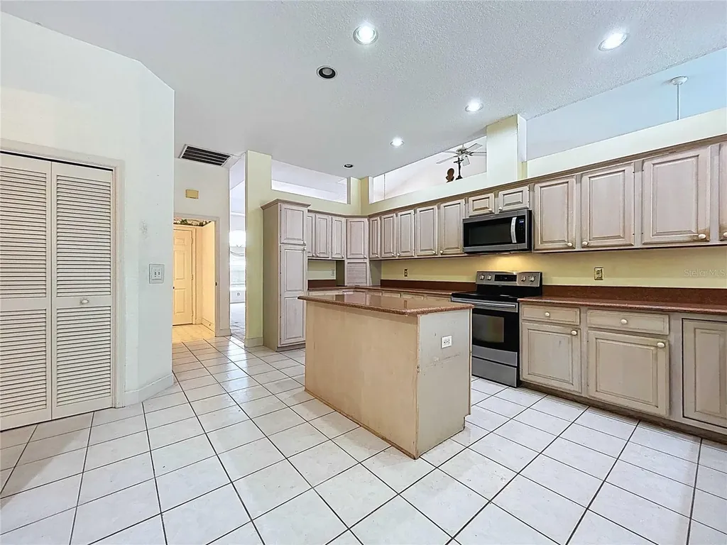 7116 Pebble Beach Lane Seminole FL 33777