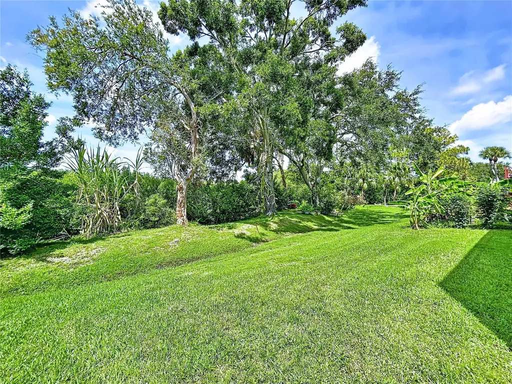 7116 Pebble Beach Lane Seminole FL 33777