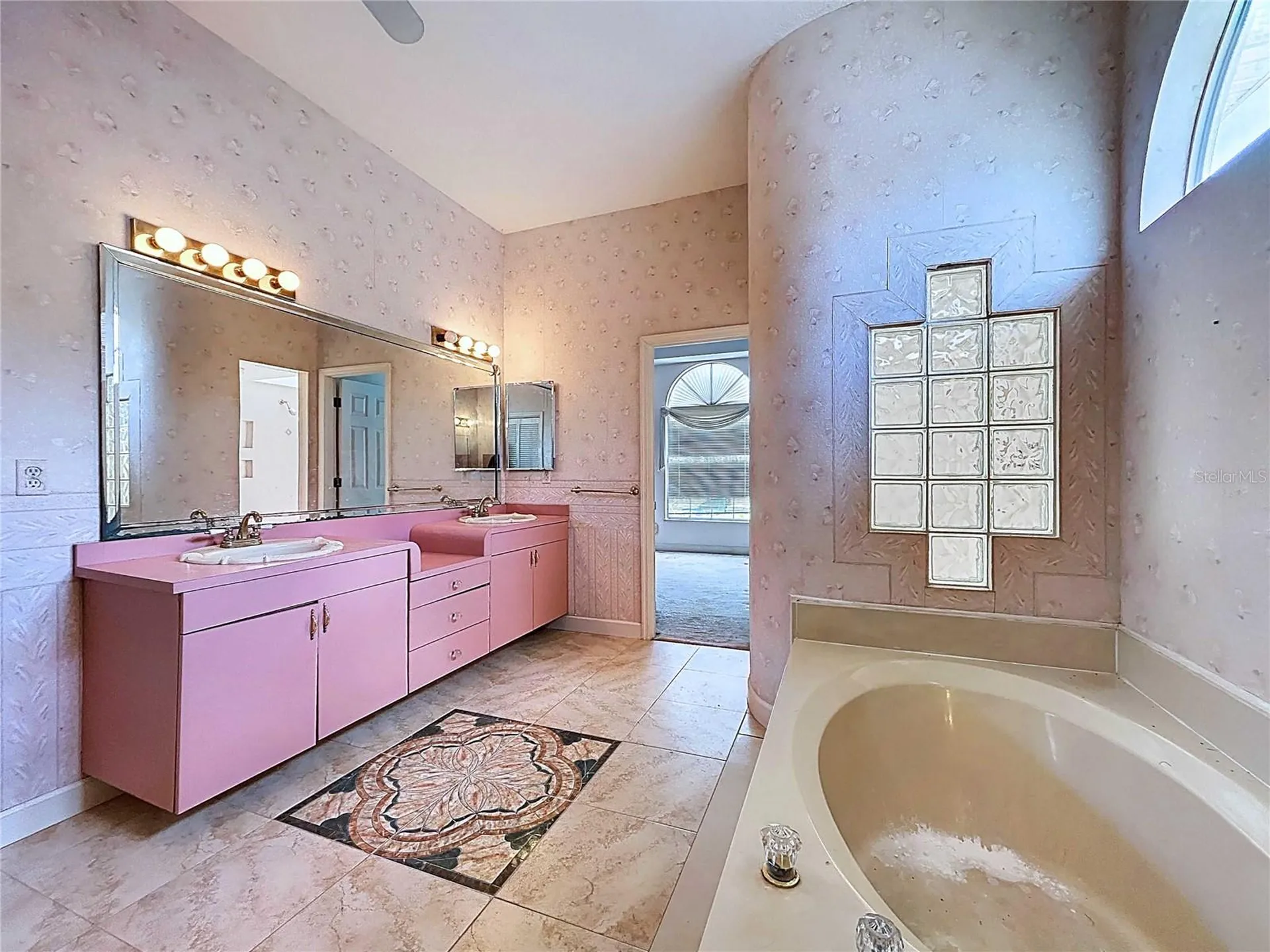 7116 Pebble Beach Lane Seminole FL 33777