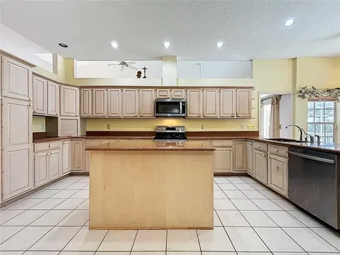 7116 Pebble Beach Lane Seminole FL 33777