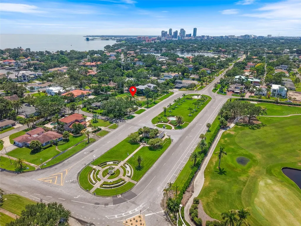 409 Snell Isle Boulevard NE St Petersburg FL 33704