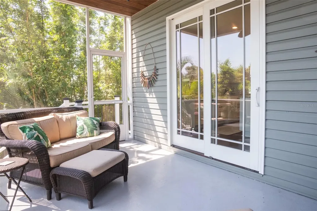 498 Magnolia Avenue Palm Harbor FL 34683