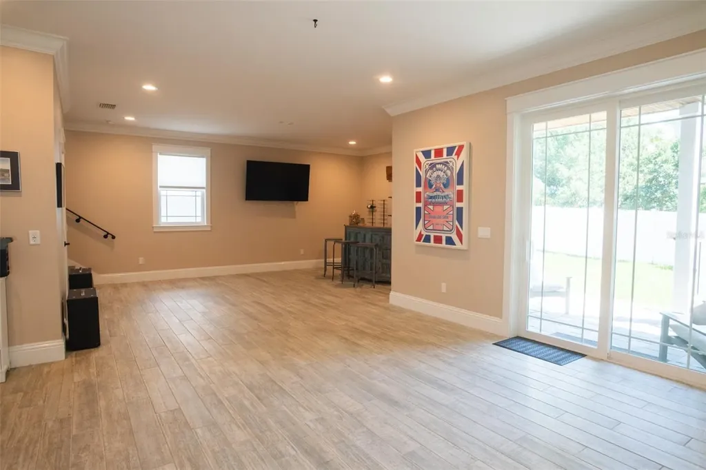 498 Magnolia Avenue Palm Harbor FL 34683