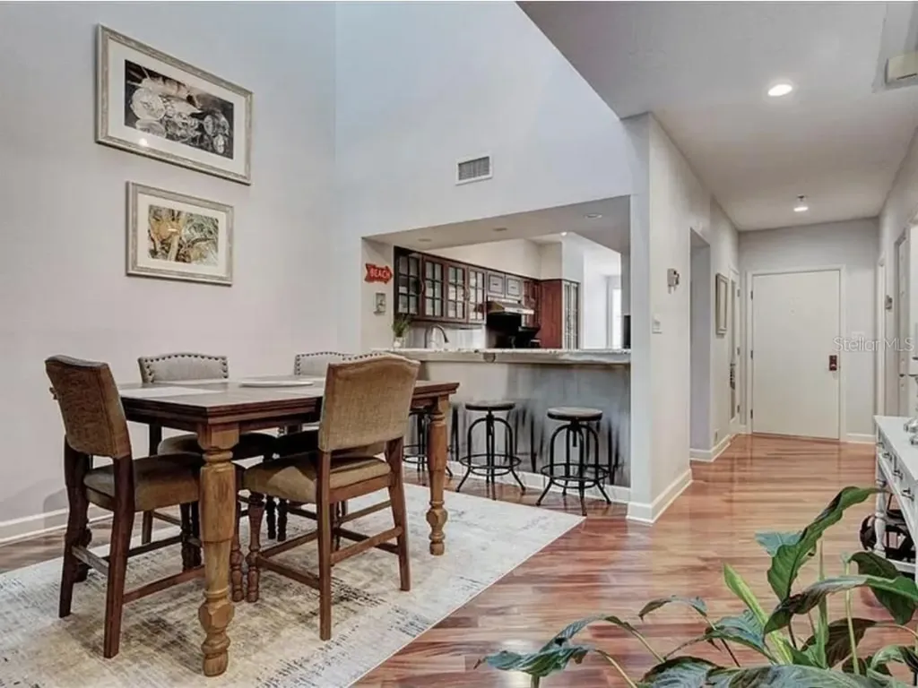1926 Harbourside Drive Longboat Key FL 34228