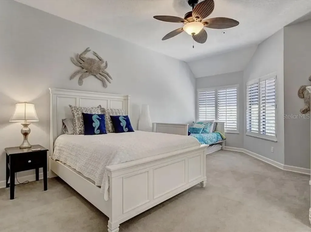 1926 Harbourside Drive Longboat Key FL 34228