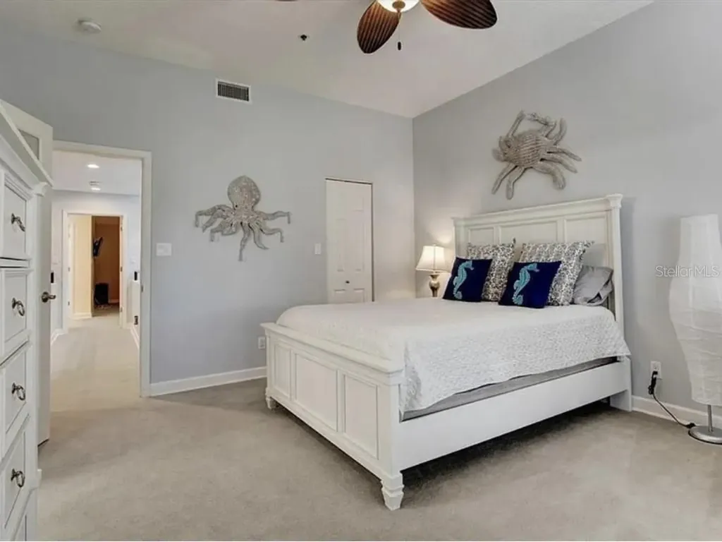 1926 Harbourside Drive Longboat Key FL 34228