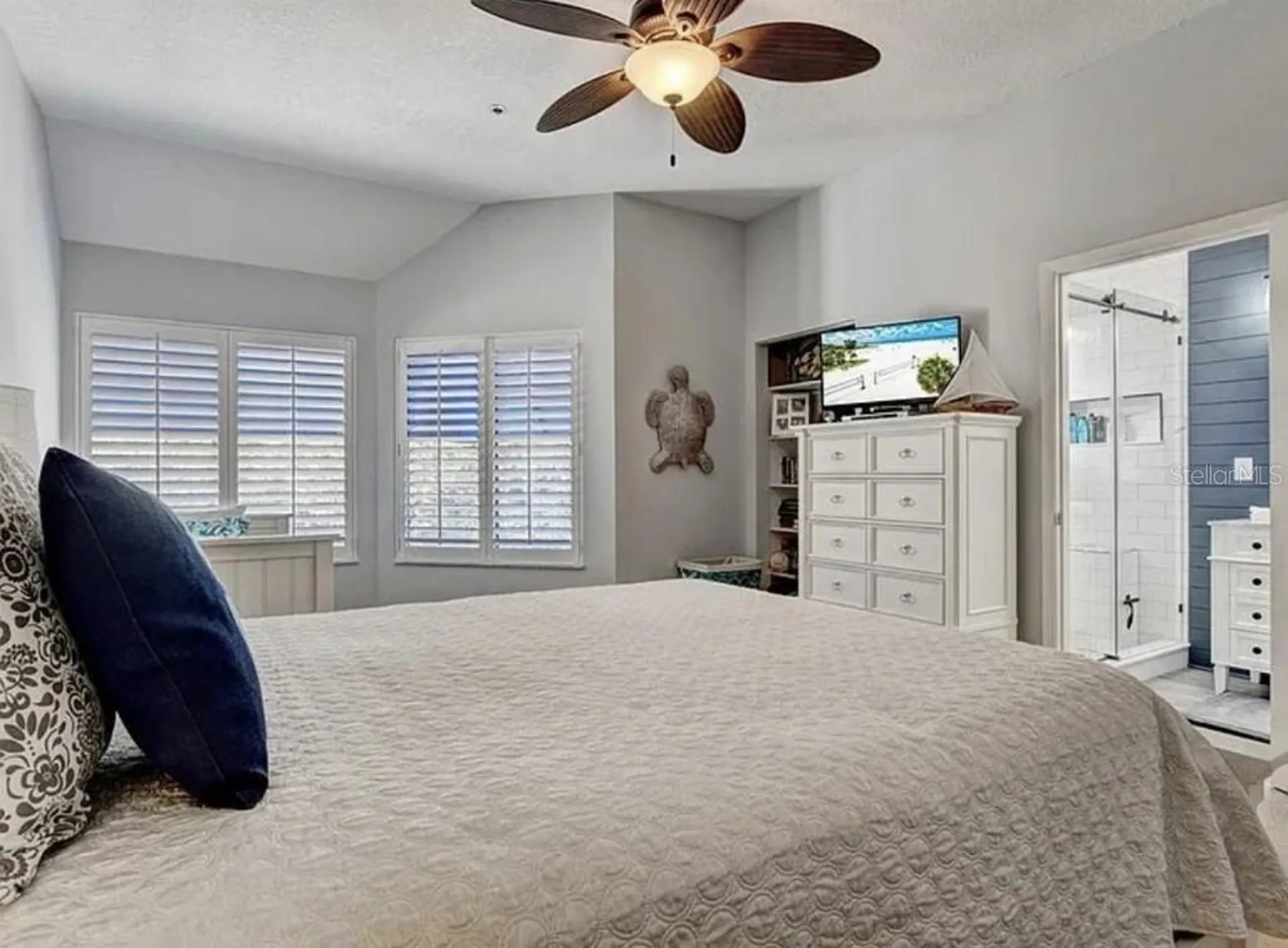 1926 Harbourside Drive Longboat Key FL 34228